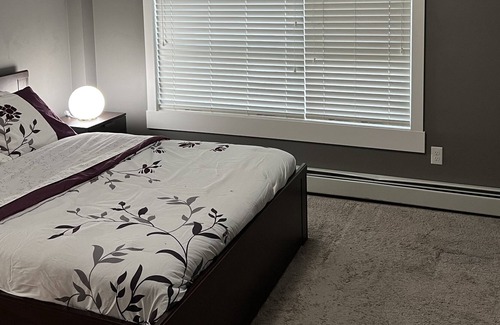Calgary Apartamento | Lovely 2 bedroom condo