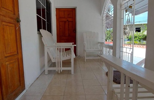 Port Morant Casa | Lovely 2 Bedroom House in St Thomas Jamaica