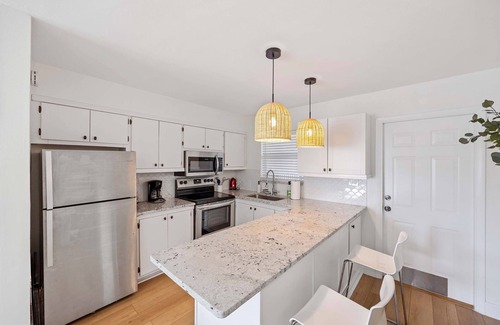 Central Naples Casa | Lovely 2-bedroom house with AC in Naples