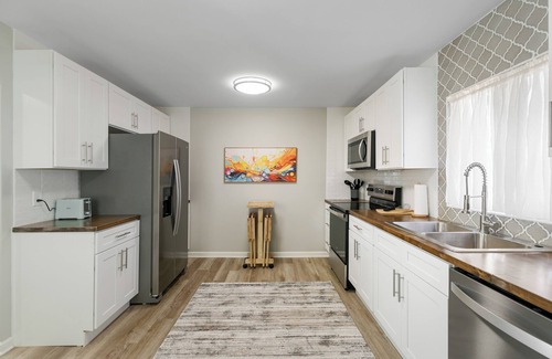 Norwood Casa | Lovely 2-bedroom mid-century house with AC in Birmingham