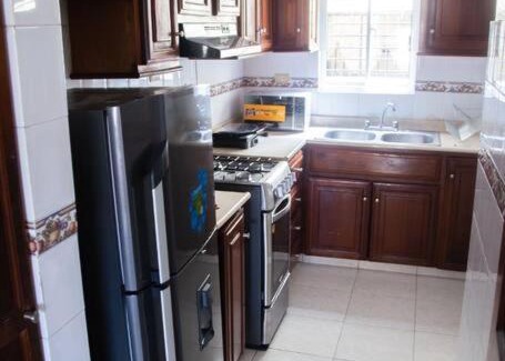Santo Domingo Apartamento | Lovely 2-bedroom rental unit with free parking
