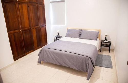 Santo Domingo Apartamento | Lovely 2-bedroom rental unit with free parking