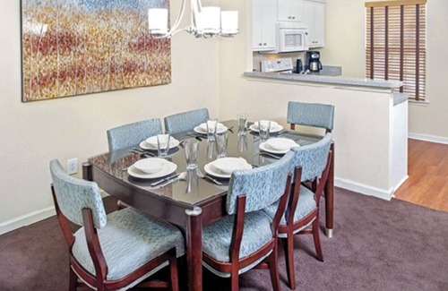 Berkeley Complejo | Lovely 2 Bedroom Suite @ Greeinsprings Vacation Resort