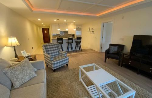 Traverse City Casa | Lovely 2-bedroom Suite with lots of Amenities