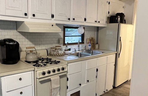 Gouldsboro Cabina | Lovely 2 Bedroom tiny home getaway!!!
