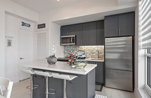 Innisfil Casa | Lovely 2 Bedroom Vacation Home at the heart of Friday Harbour