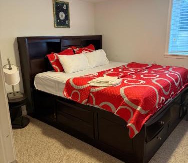 Wheaton-Glenmont Apartamento | LOVELY 2 BEDROOMS APPARTEMENT, LAUNDRY/PARKING/TV