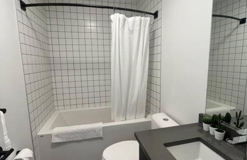 Bridgeland Apartamento | Lovely 2 bedrooms in bridgeland