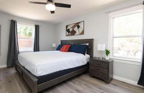Los Angeles Apartamento | Lovely 2bedroom condo with free parking on premise