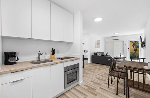 East Little Havana Apartamento | Lovely 2BR, 10min Downtown.
