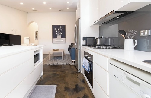 Norwood Casa | Lovely 2BR Home in Norwood - 3km from Adelaide - Wifi - Netflix - Private Courtyard
