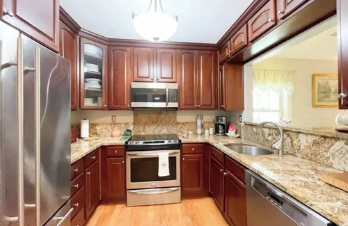 Lexington Casa | Lovely 3 Bdrm Home w/Free Parking Close to I-75!