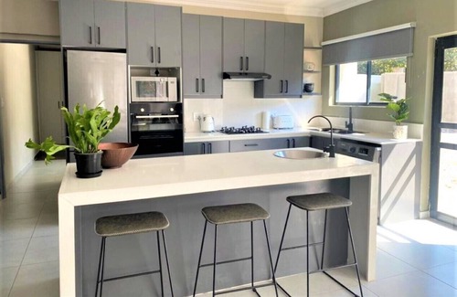 Bulawayo Apartamento | Lovely 3 bed all en-suite in Malindela - 2118
