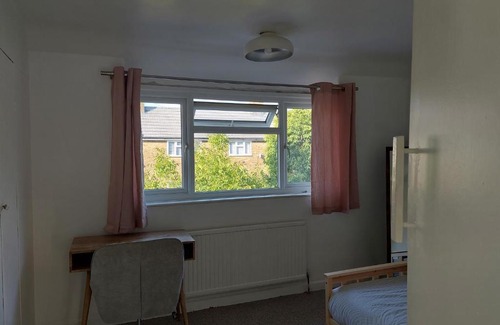 Kew Casa | Lovely 3 bed terraced family house