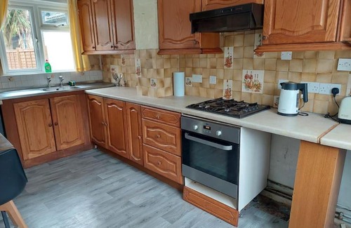 Kew Casa | Lovely 3 bed terraced family house
