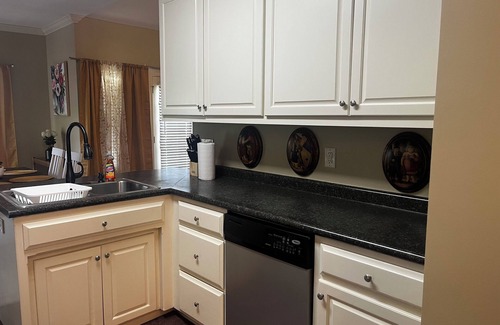 Lake Park Casa | Lovely 3 bedroom, 2 Bath Home in Lake Park near I-75!