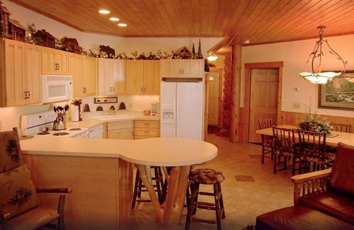 Castle Danger Cabina | Lovely 3 bedroom, 3 bath cabin at Grand Superior Lodge, North Shore.