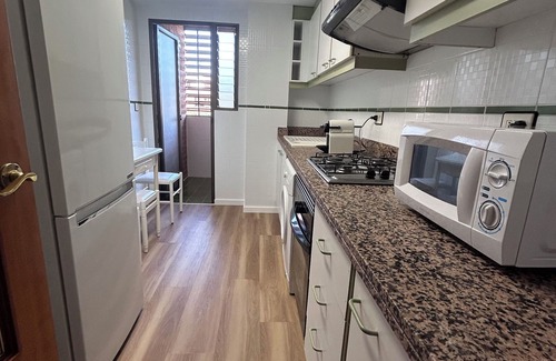 Aiora Apartamento | Lovely 3-Bedroom Apartment 15 Minutes from Beach