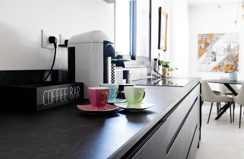 Ra'ananna Apartamento | Lovely 3-bedroom apartment in Ra'anana with WiFi and AC