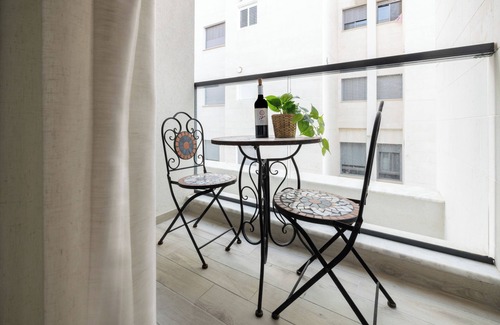 Ra'ananna Apartamento | Lovely 3-bedroom apartment in Ra'anana with WiFi and AC