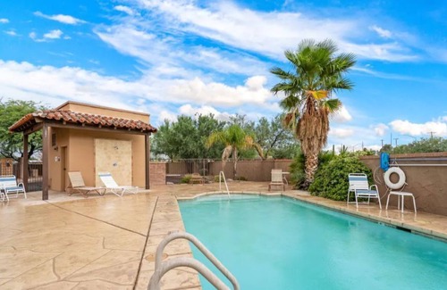 Limberlost Condominio | Lovely 3-Bedroom Condo