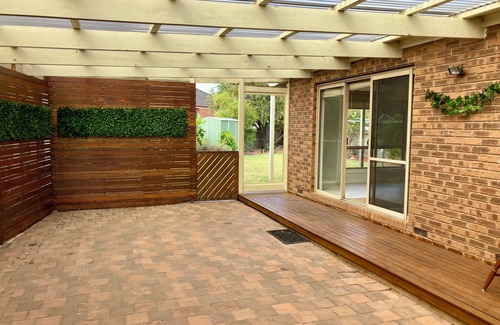 Warrnambool Casa | Lovely 3 bedroom house located in quiet court complimented by large outdoor area