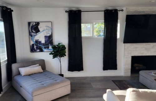 North Clairemont Casa | Lovely 3-bedroom house in sunny San Diego ,pool ,close to the beach