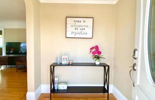 San Bruno Casa | Lovely 3 bedroom house for 6 people Near SFO SF Bay Area Newly updated