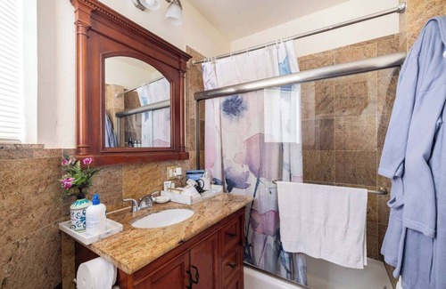 Inner Parkside Casa | Lovely 3-bedroom house with WiFi in San Francisco