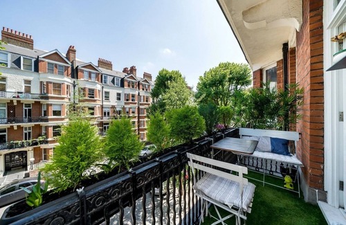 Harrow Road Apartamento | LOVELY 3 BEDROOMS 2 BATH BALCONY MANSION BLOCK APARTMENT, MAIDA VALE, PADDINGTON