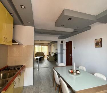 Oradea Apartamento | Lovely 3 bedrooms Apartament
