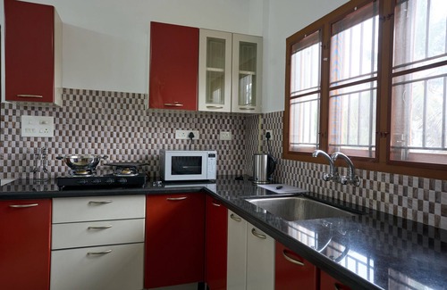 Ernakulam South Apartamento | Lovely 3-br. flat at Kadavanthra