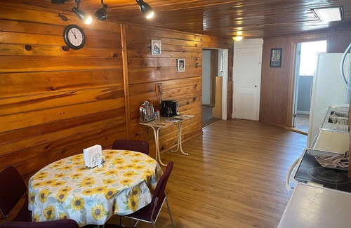 Limestone Apartamento | Lovely 3 Br, Outdoorsman's Haven, Sled Access/ATV