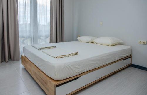 Chernomorets Apartamento | Lovely 3BD flat with PARKING and SEA VIEW by Flаt Manаger