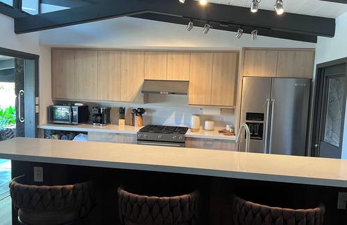 Kahaluu Bay Casa | Lovely 4-bedroom 3-bath house in Kailua-Kona Hawaii.