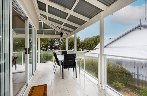 Ledge Point Villa | Lovely 4 bedroom home with resort amenities