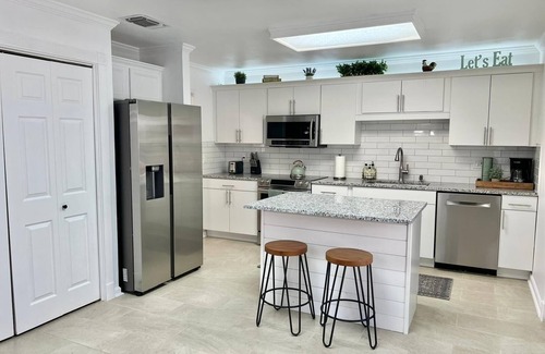 Stone Oak Casa | Lovely 4 bedroom home, with pool , heating pool is 45$ a day extra on request
