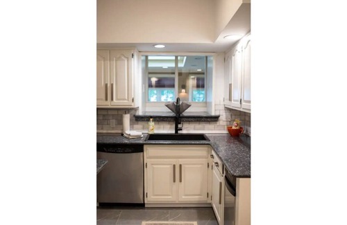 Scranton Apartamento | Lovely 4 bedroom rental with spacious master suite