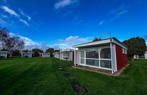 Heacham Chalet De Esquí | Lovely 4 berth chalet in the coastal village of Heacham, ref 92018CS