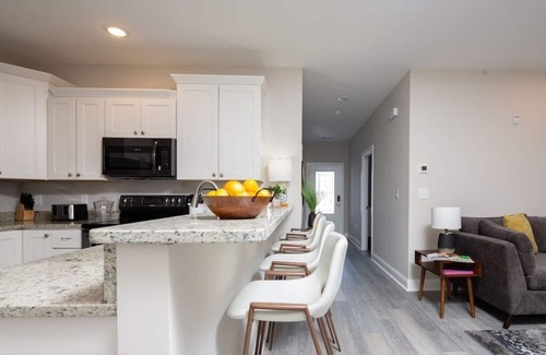 Myrtle Beach Apartamento | Lovely 4BR King Beds Steps To Beach & Pier #J