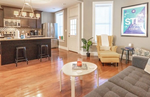 Shaw Casa | Lovely 4BR Shaw Family Home | Garage / ABODEbucks