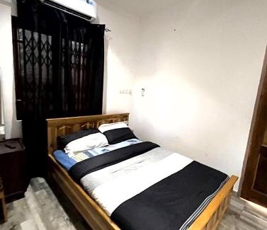 Nopendaw Casa | Lovely 5-Bed House Getaway Duplex in Accra
