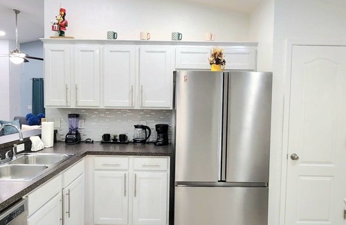 Clear Creek Casa | Lovely 5-bedroom house with pool/spa minutes from Disney.