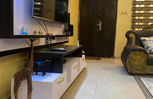 Ibadan Apartamento | Lovely 5 bedroom serviced apartment with an SUV