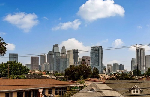 Pico-Union Casa | Lovely 5BR + 5BA Family Home near DTLA/USC