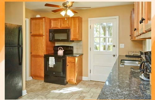 Rockcreek Lexington Road Casa | Lovely 5BR Family-Friendly Home for a Relaxing Stay!
