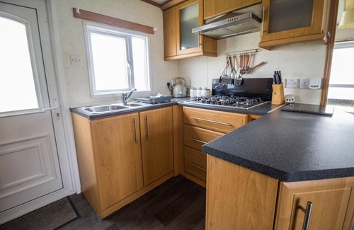 Ingoldmells Casa | Lovely 7 berth caravan with free WiFi in Skegness ref 67009L