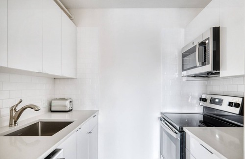 Allston Apartamento | Lovely Allston 2BR, nr Boston U & Green Line, by Blueground