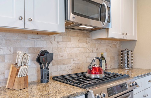 Northeast Carrollton Casa | Lovely and Pet-Friendly 4/3 in Carrollton
