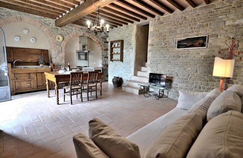 Vicchio Apartamento | Lovely and quaint apartment in Tuscany villa!